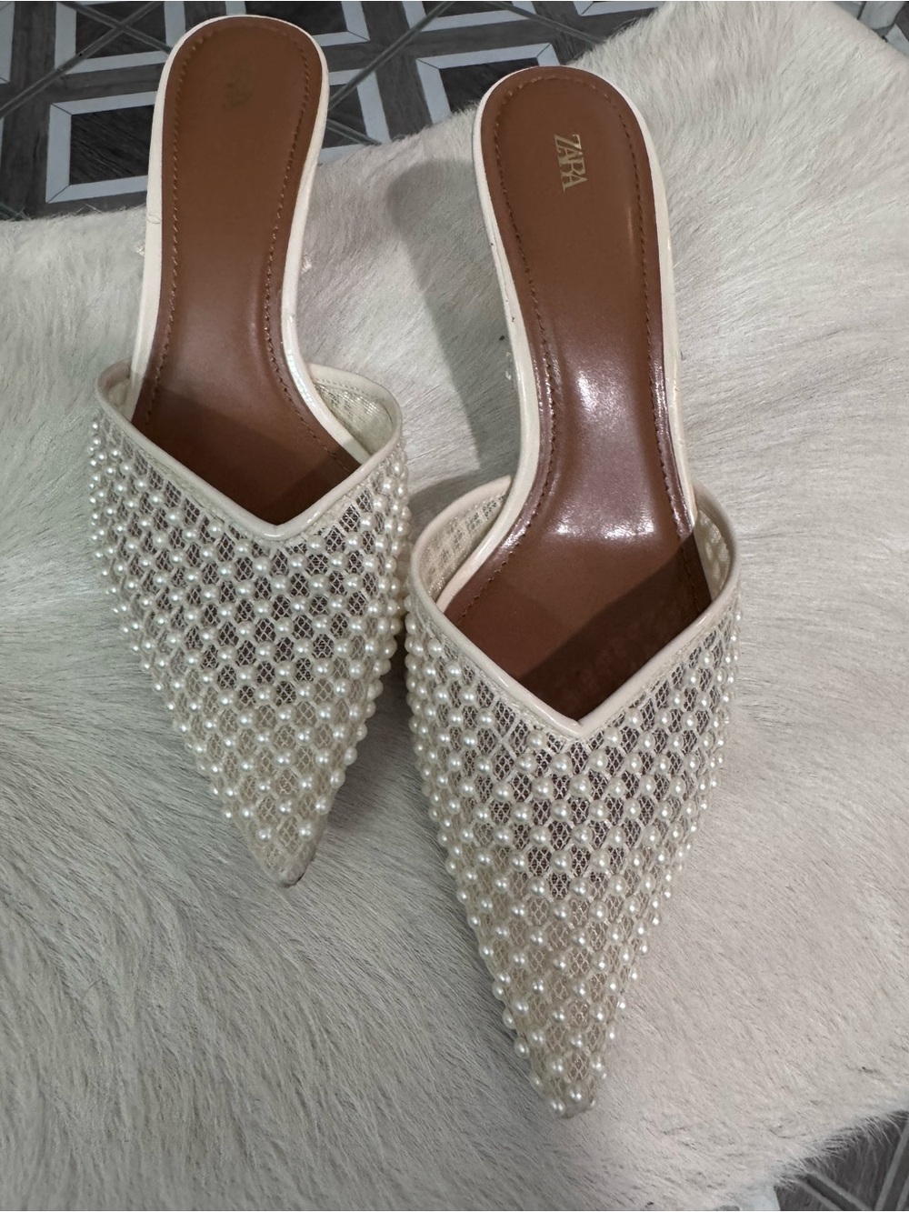 ZARA Ivory Pearl-Embellished Pointed Mule heels size 37 or 6.5